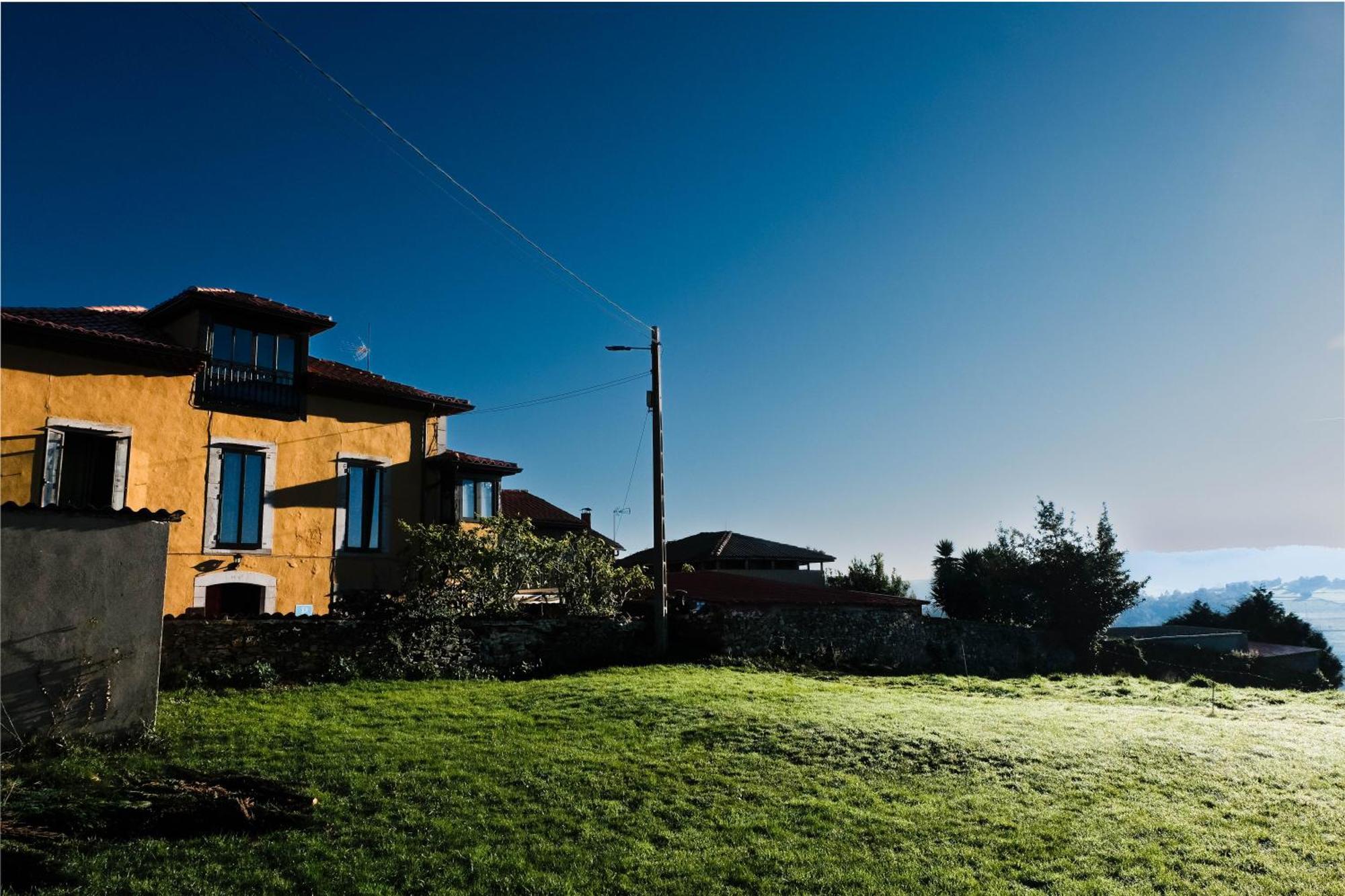 La Casona De Faedo Pension Hotell Exteriör bild